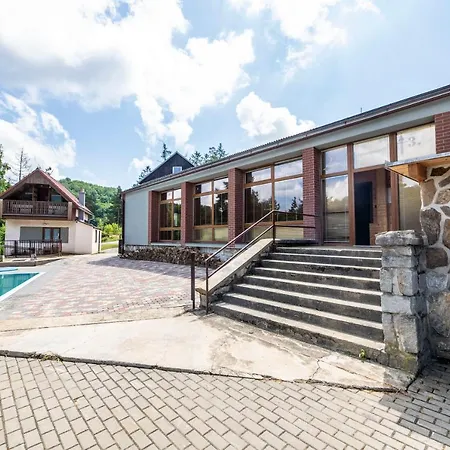 Panelcz * Uhercice (Znojmo)