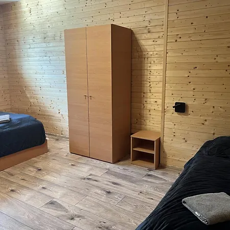 Panelcz Lägenhet Uhercice (Znojmo)