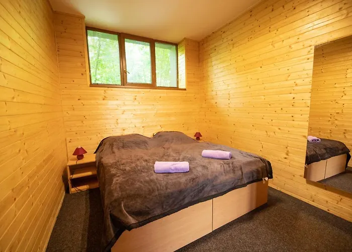 Panelcz * Uhercice (Znojmo)